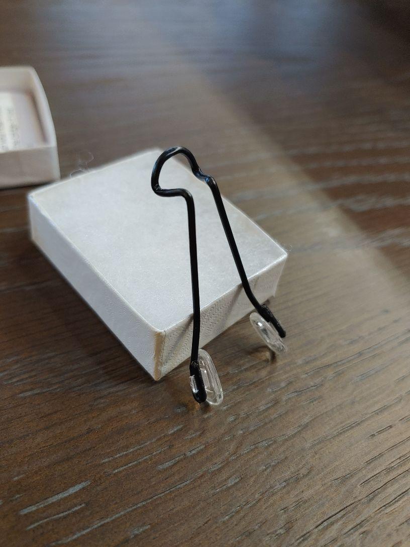 AVO Gameroom - 'Specky' for Glasses - Bridge Lifting Attachment